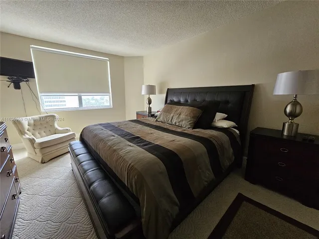 $3,200 | 1980 South Ocean Drive, Unit 6J, Hallandale Beach, FL 33009