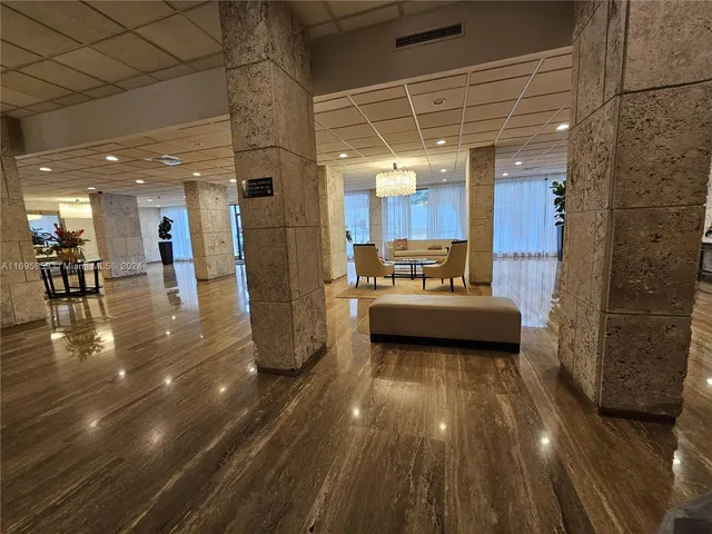 $3,200 | 1980 South Ocean Drive, Unit 6J, Hallandale Beach, FL 33009