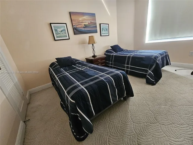 $3,200 | 1980 South Ocean Drive, Unit 6J, Hallandale Beach, FL 33009