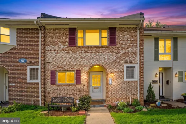 $234,900 | 3590 Gleneagles Drive, Unit 32F, Silver Spring, MD 20906