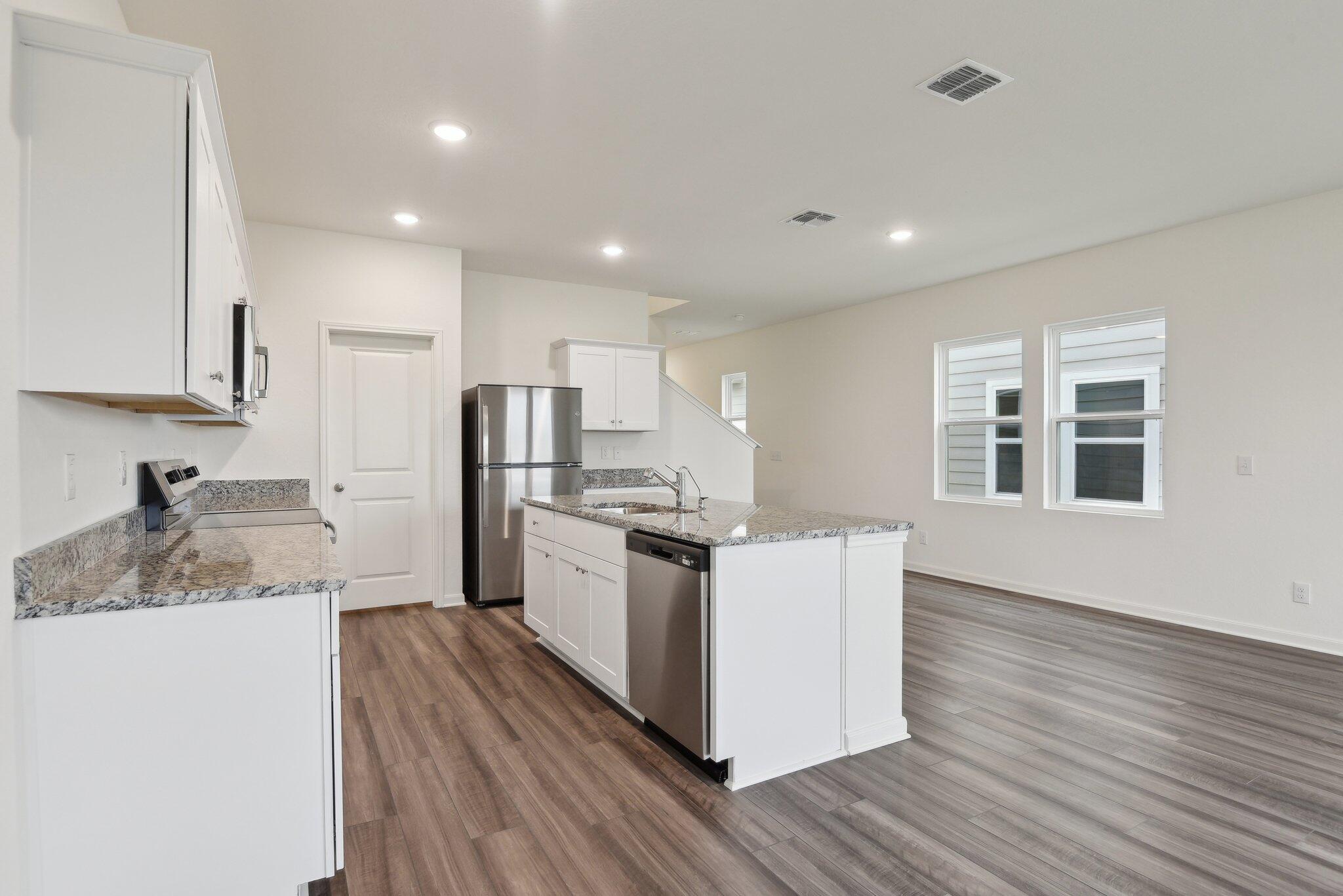 8867 Salamander Road, Unit 26 North Charleston, SC 29406 - Photo 10 of 13 Ross Vacant1