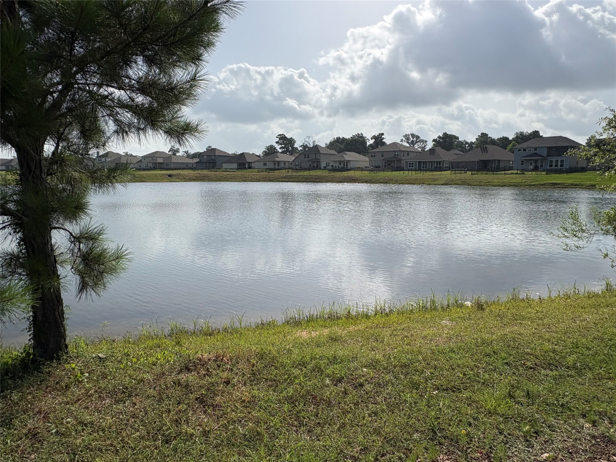 398 Shoreview Drive Conroe, TX 77303 - Photo 29 of 33 Beautiful views