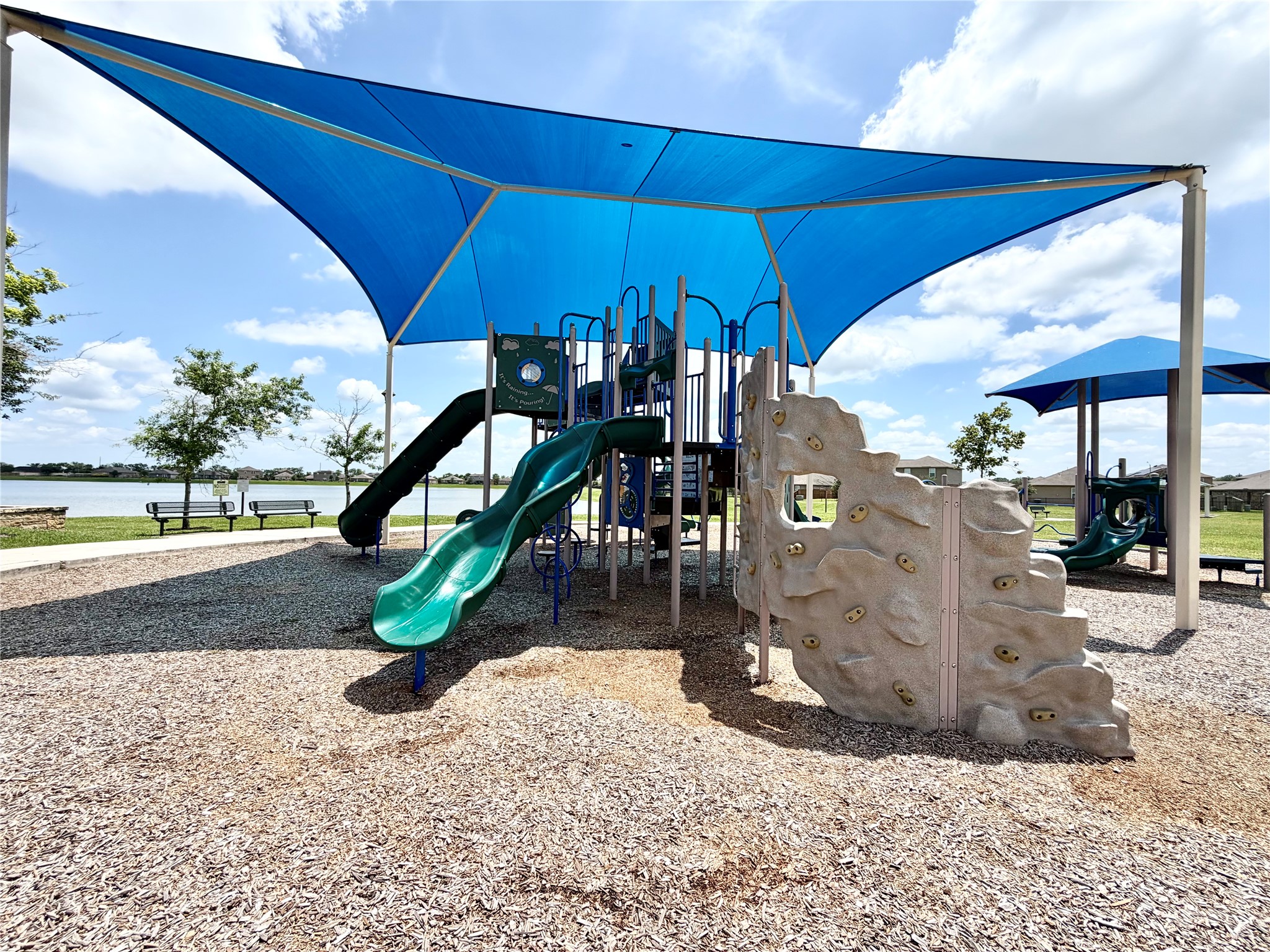 1322 Diamond Drape Drive Rosharon, TX 77583 - Photo 39 of 45 a view of outdoor space with seating