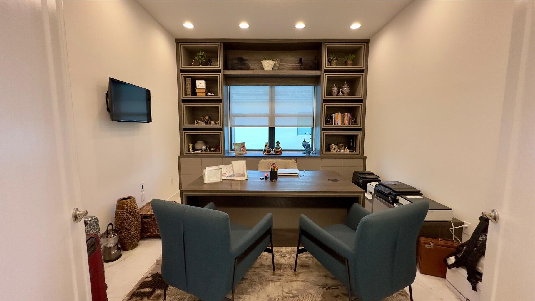 8817 New River Falls Road Boca Raton, FL 33496 - Photo 18 of 54 a room with furniture and a flat screen tv