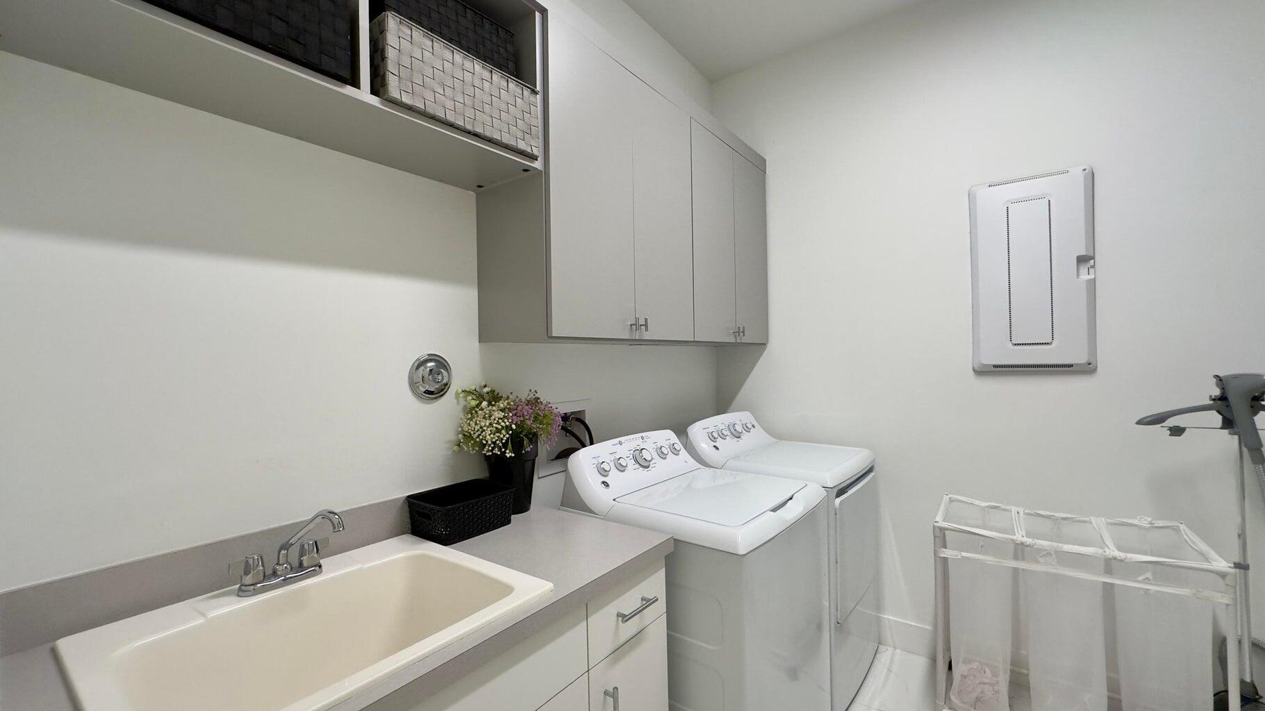 8817 New River Falls Road Boca Raton, FL 33496 - Photo 42 of 54 a bathroom with a sink and a toilet