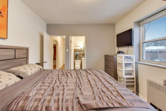 $215,000 | 2641 West Fitch Avenue, Unit 2, Chicago, IL 60645