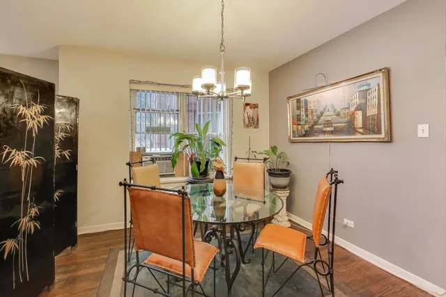 $215,000 | 2641 West Fitch Avenue, Unit 2, Chicago, IL 60645