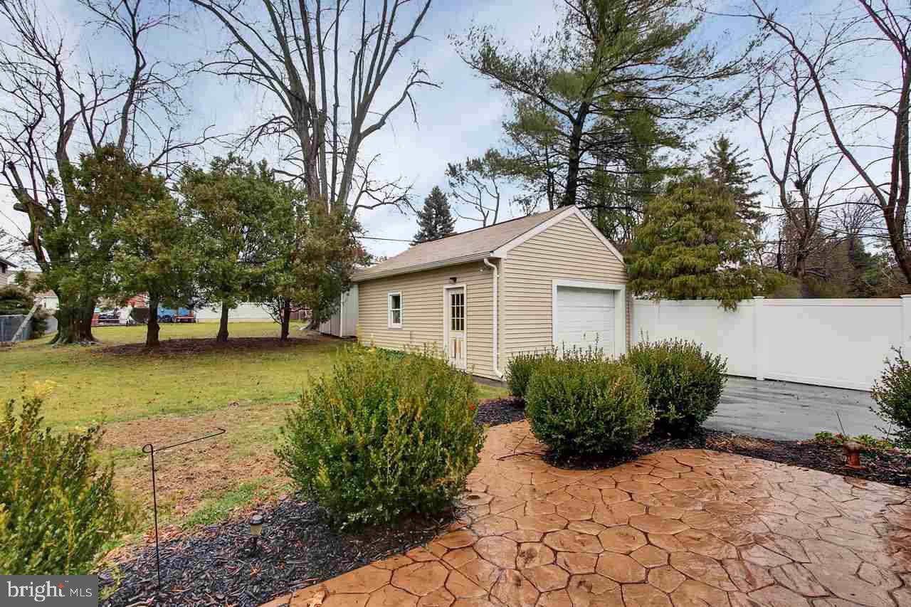 111 Pinehurst Road York, PA 17402 - Photo 23 of 26 Gallery Image 23