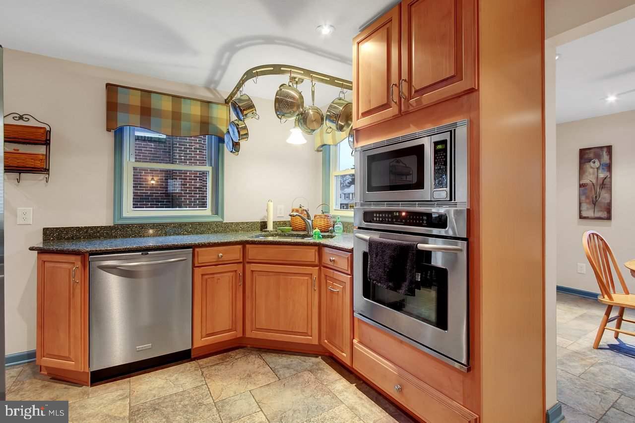 111 Pinehurst Road York, PA 17402 - Photo 7 of 26 Gallery Image 7