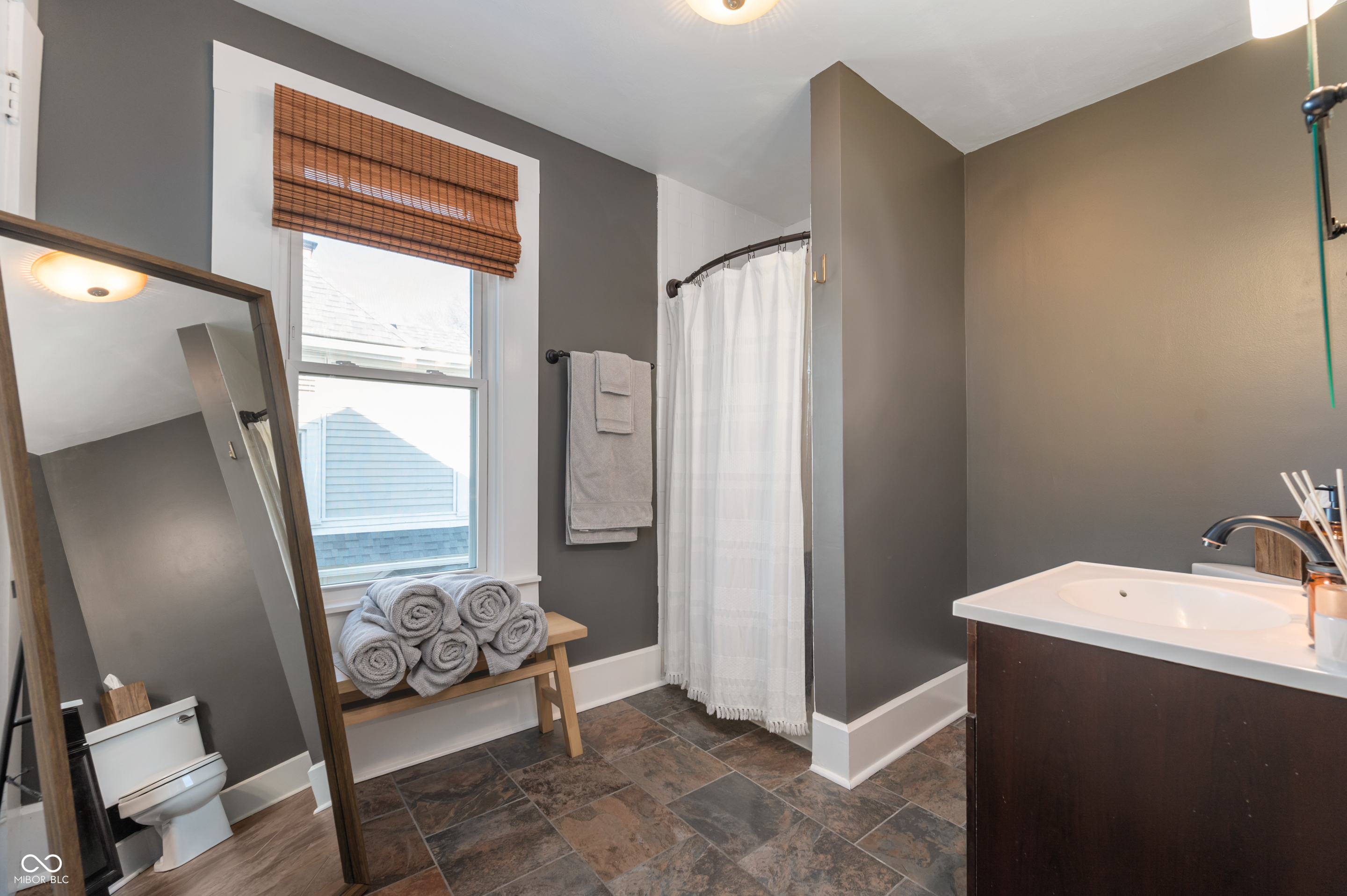 3847 Ruckle Street Indianapolis, IN 46205 - Photo 14 of 31 Gallery Image 14