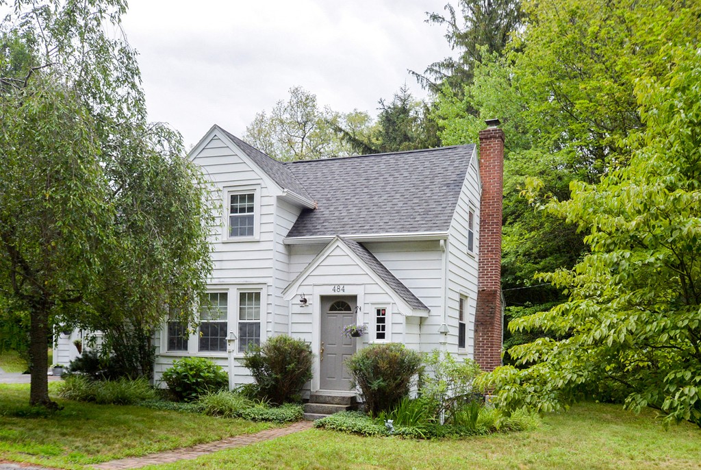 484 South Bolton Road Bolton, MA 01740 - Photo 1 of 30 Gallery Image 1