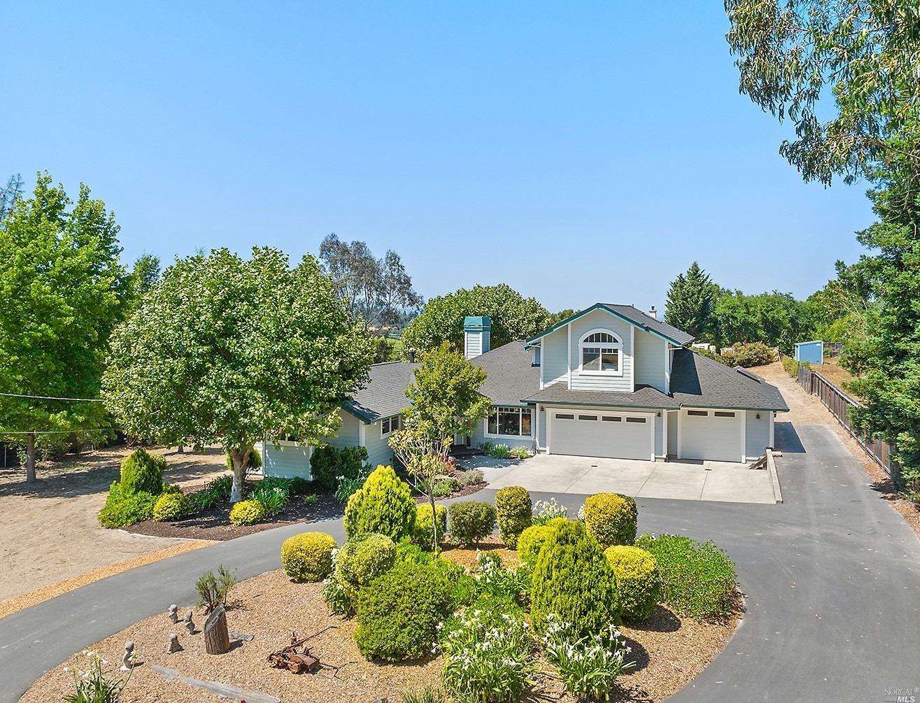 1762 Bloomfield Road, Sebastopol, CA 95472 Compass