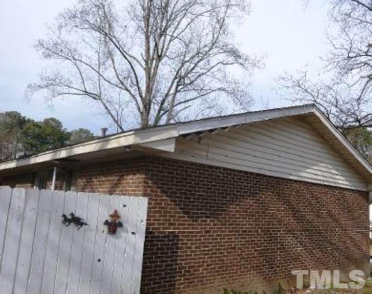 2628 Adcox Place Raleigh, NC 27610 - Photo 2 of 9