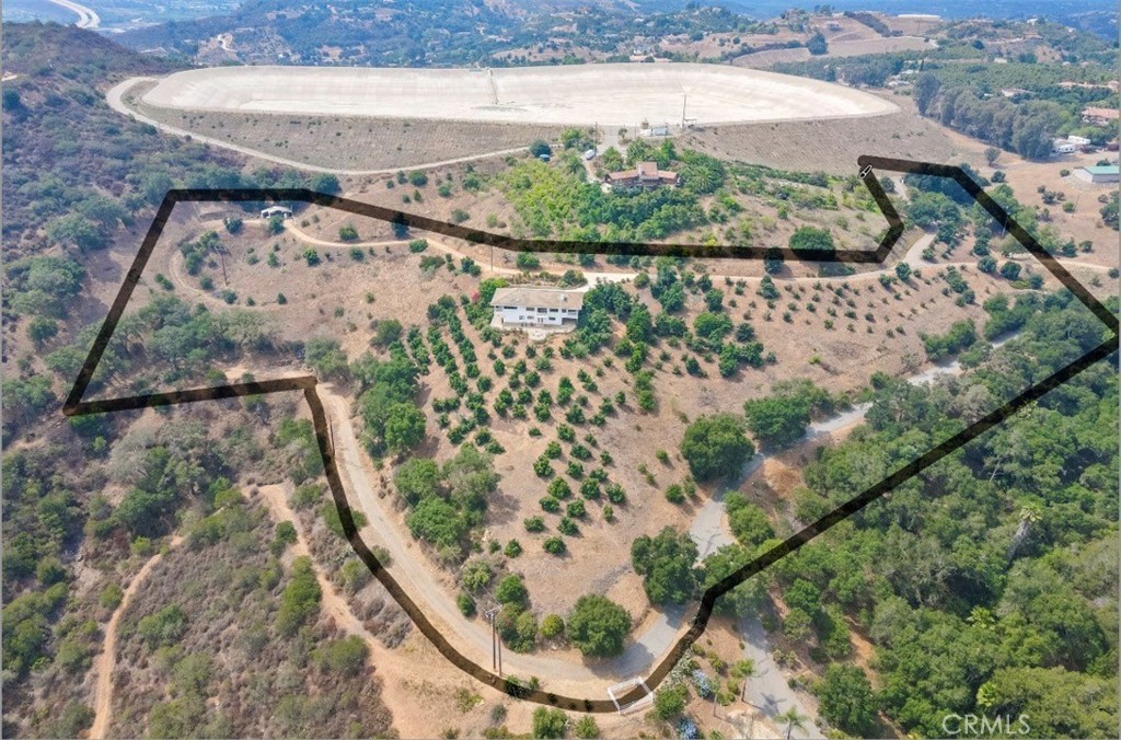 2160 Puerto Del Mundo Fallbrook, CA 92028 - Photo 4 of 63