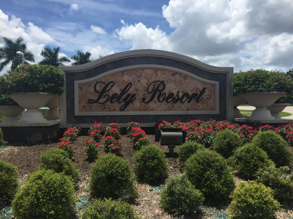 9009 Michael Circle, Unit 109 Naples, FL 34113 - Photo 3 of 18 a view of sign board