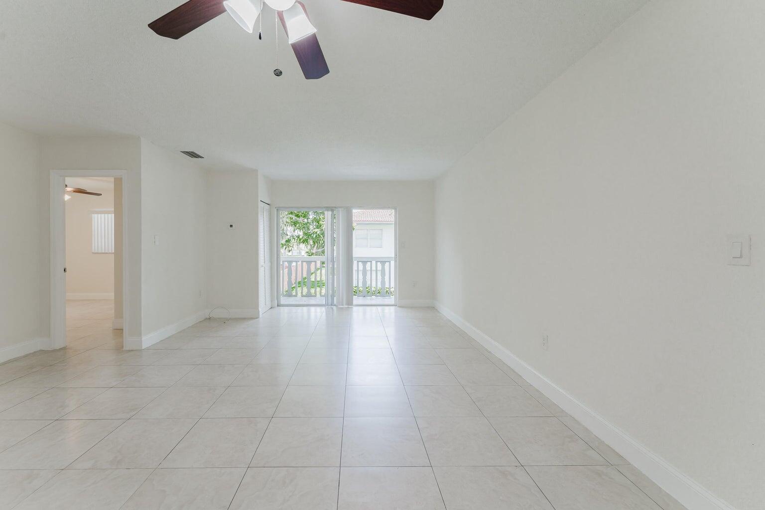 201 Southwest 7th Street, Unit 9 Boca Raton, FL 33432 - Photo 4 of 31 4