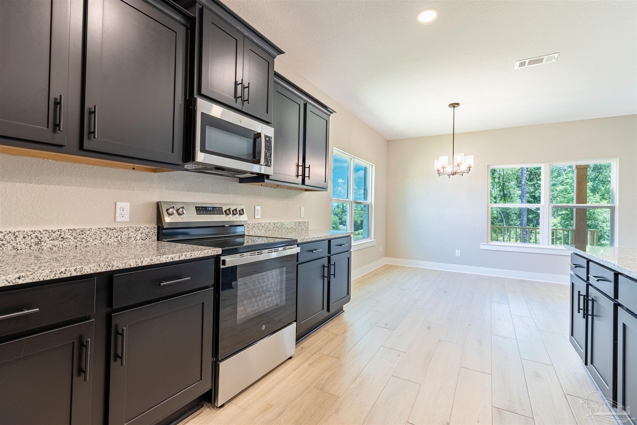 7727 Piper Circle Milton, FL 32583 - Photo 15 of 42