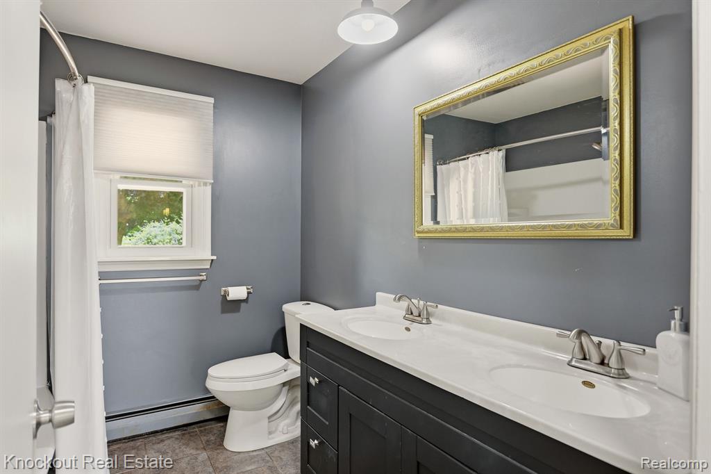 2015 Midland Road Bay City, MI 48706 - Photo 24 of 47 Gallery Image 24