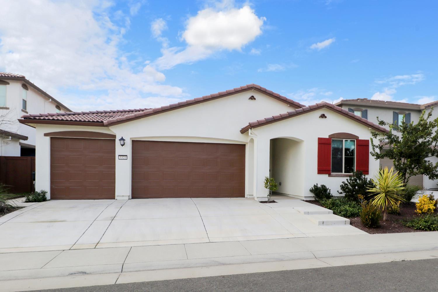 5321 Fandango Loop Roseville, CA 95747 - Photo 38 of 38 a view of a house with garage