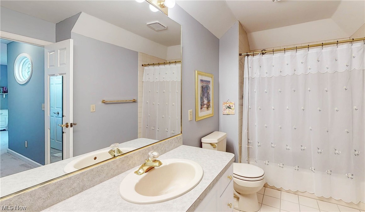 5577 High Point Road Solon, OH 44139 - Photo 20 of 31 ensuite