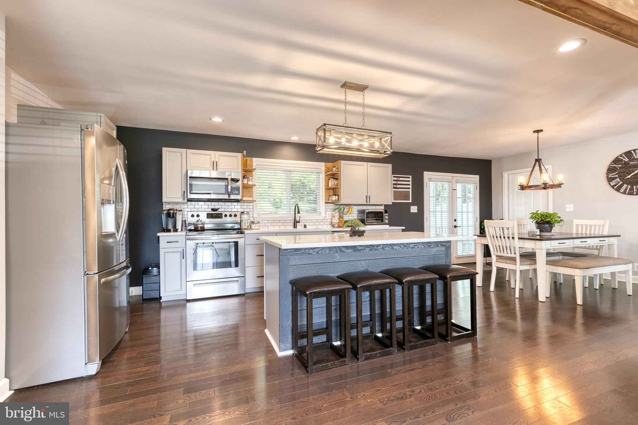 5690 Ridge Road Mount Airy, MD 21771 - Photo 7 of 39 Gallery Image 7