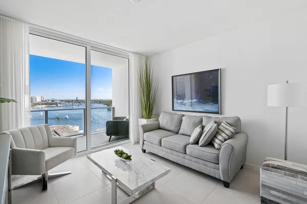 $5,600 | 401 North Birch Road, Unit 1003, Fort Lauderdale, FL 33304