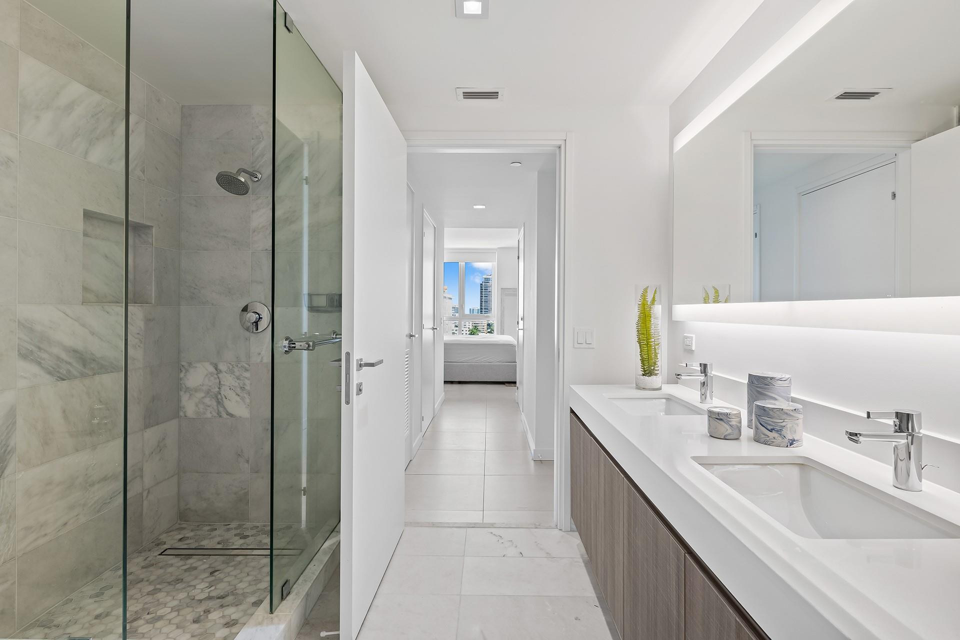 401 North Birch Road, Unit 1003 Fort Lauderdale, FL 33304 - Photo 11 of 26 Photo 11