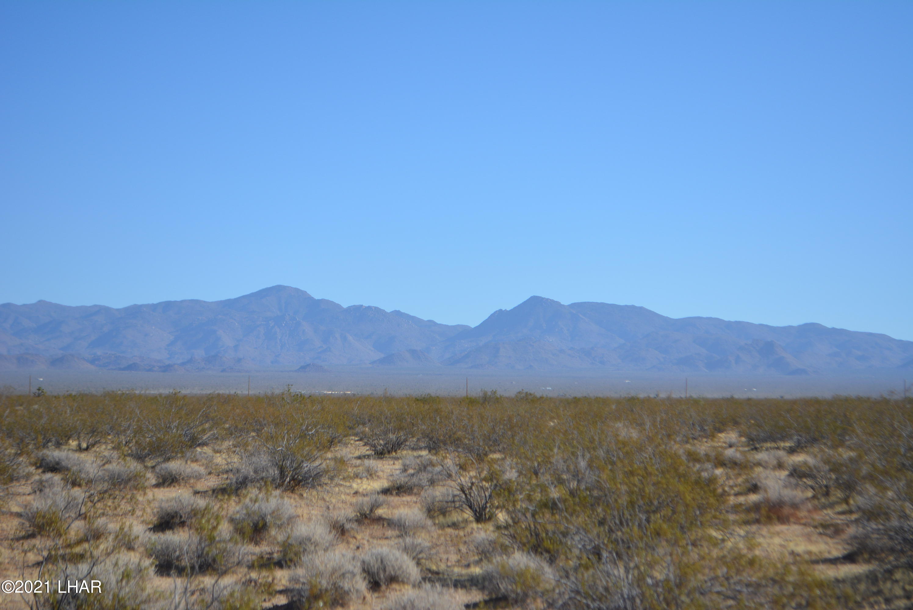 2034 South Butch Cassidy Road Yucca, AZ 86438 - Photo 20 of 29 DSC_0615