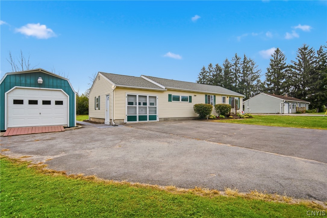 1325 County Rte 12 Schroeppel, NY 13132 - Photo 7 of 40 Gallery Image 7