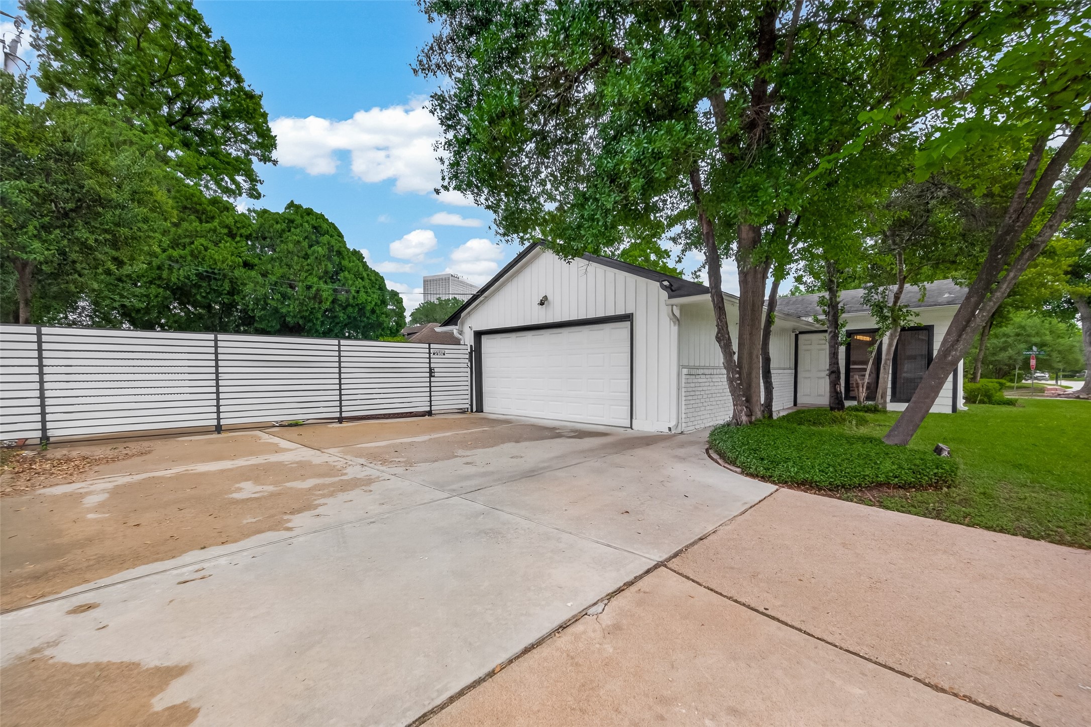 5666 Overbrook Lane Houston, TX 77056 - Photo 30 of 36