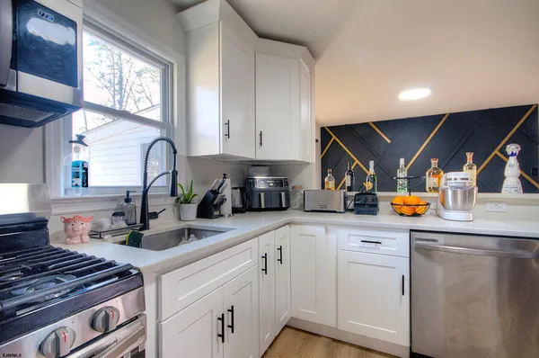 $399,500 | 302 Sycamore Avenue, Egg Harbor Township, NJ 08234
