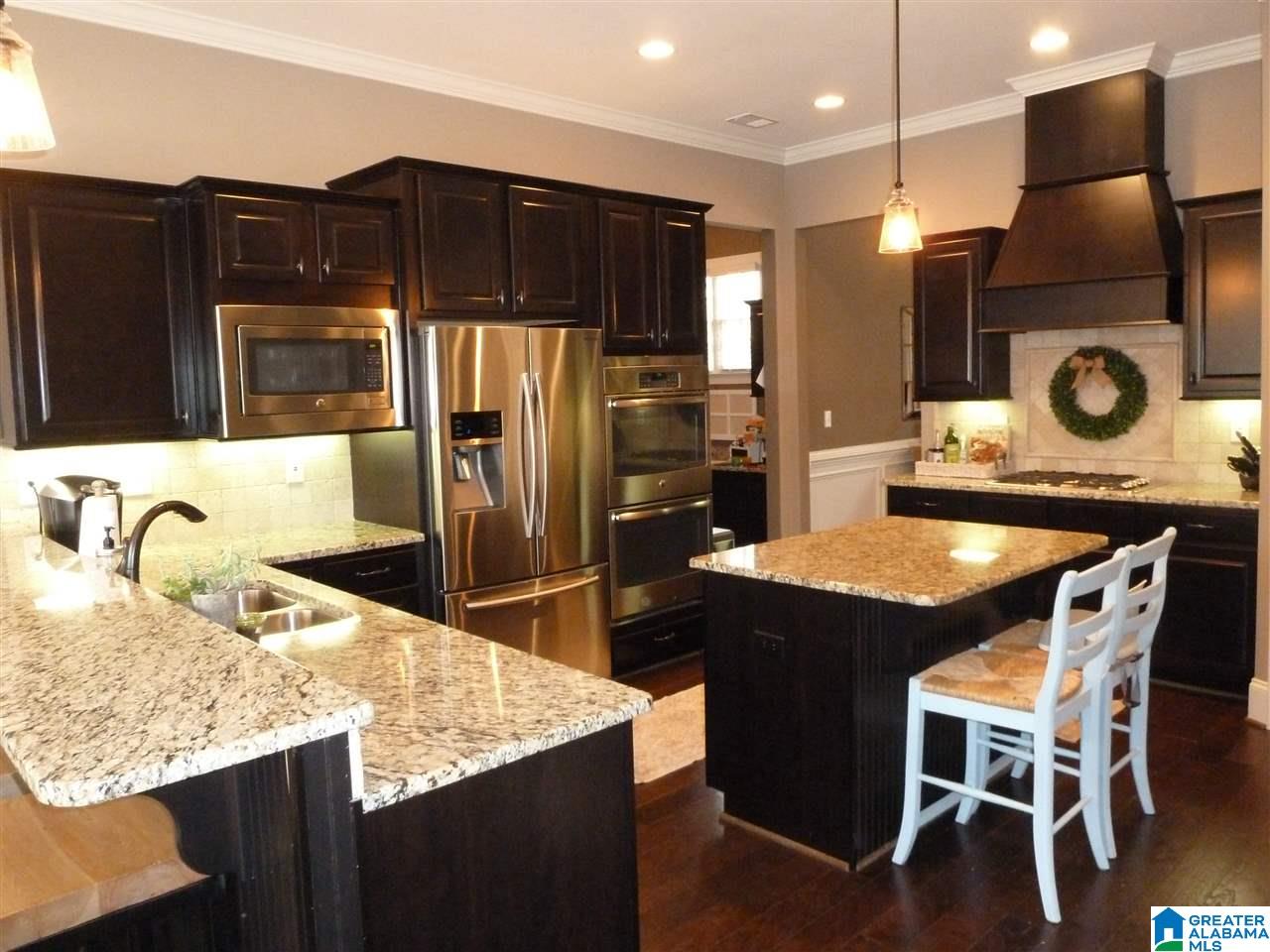 822 Byron Way Birmingham, AL 35226 - Photo 4 of 39