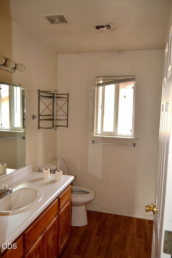 1636 Leonard Road, Unit A & B Grants Pass, OR 97527 - Photo 7 of 13