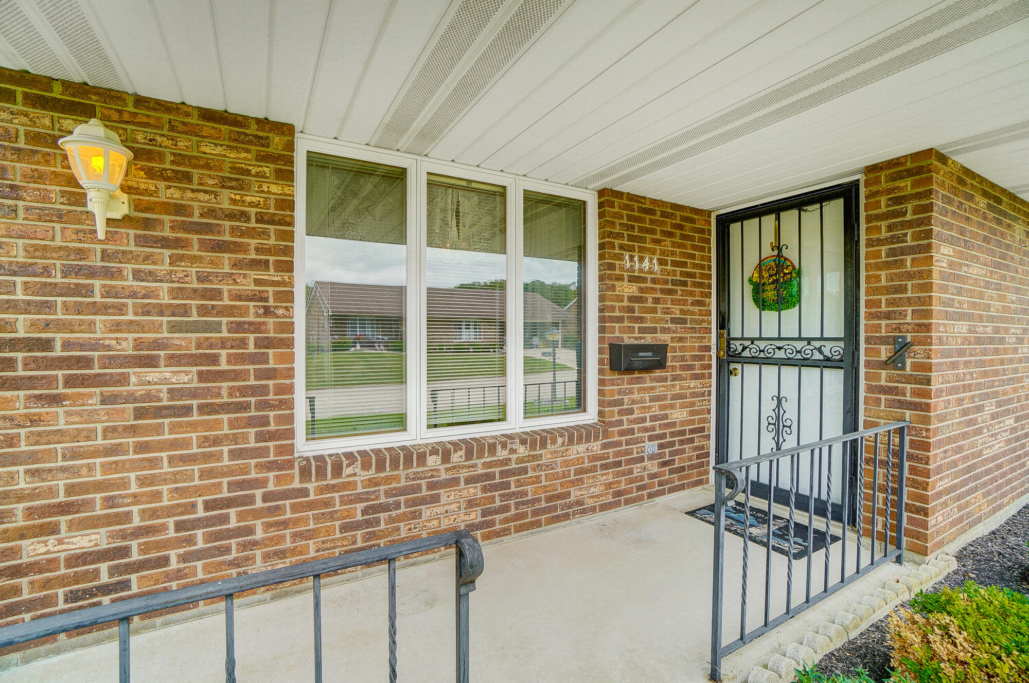 1141 Lindsey Road Springfield, OH 45503 - Photo 4 of 32 Gallery Image 4