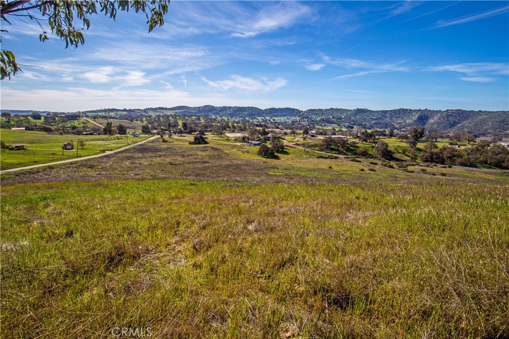 930 Windwood Road Paso Robles, CA 93446 - Photo 16 of 67