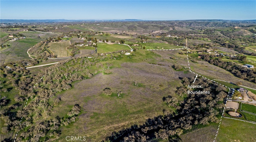 930 Windwood Road Paso Robles, CA 93446 - Photo 59 of 67 an aerial view of residential house with beach