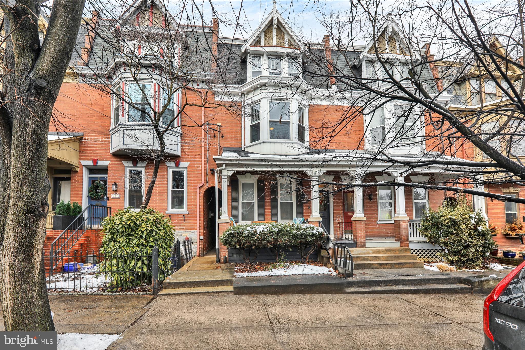 607 West Chestnut Street Lancaster, PA 17603 - Photo 2 of 54 360_3895
