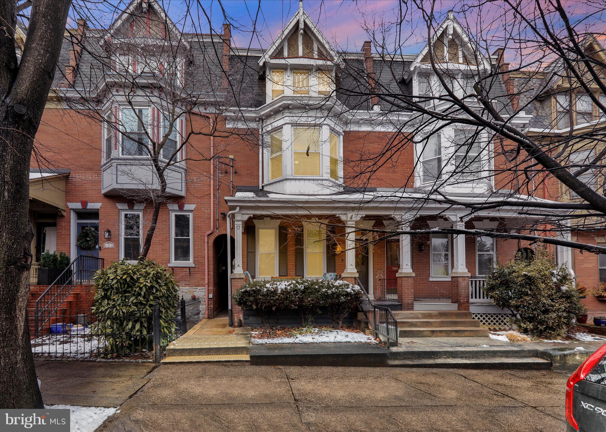 607 West Chestnut Street Lancaster, PA 17603 - Photo 3 of 54 360_3895_TW