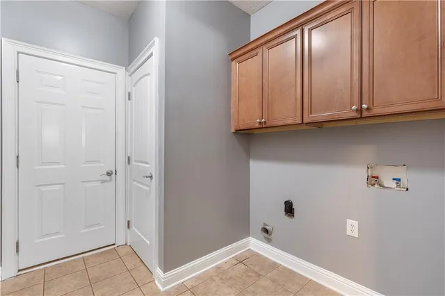 a view of walk in closet