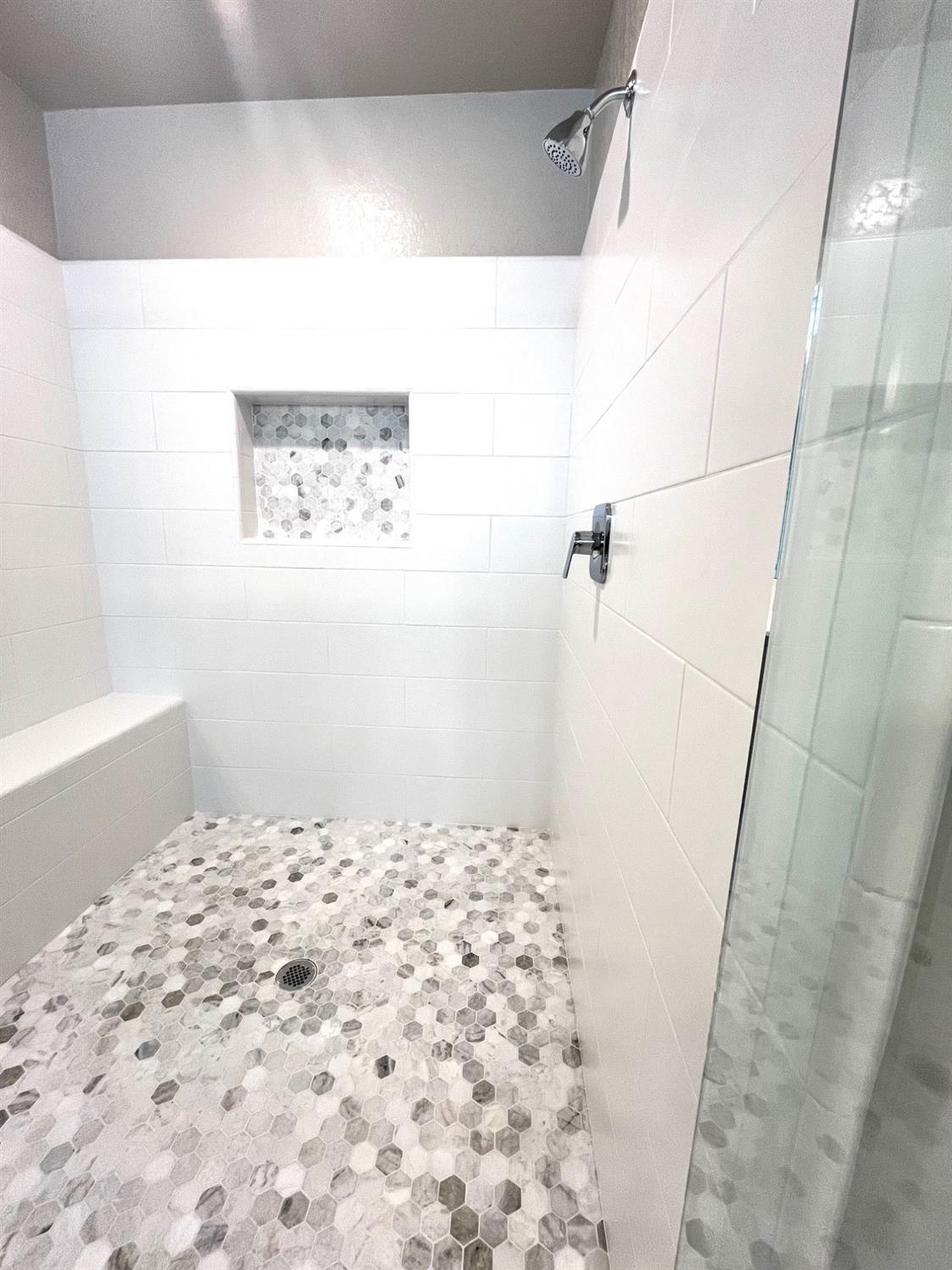 682 Bloom Lane Clovis, CA 93619 - Photo 19 of 30 a view of bathroom