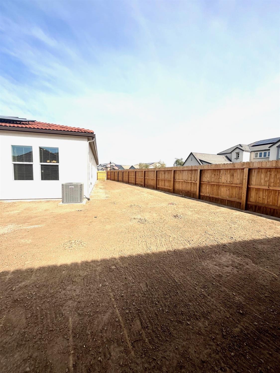 682 Bloom Lane Clovis, CA 93619 - Photo 26 of 30 a view of ocean with city view
