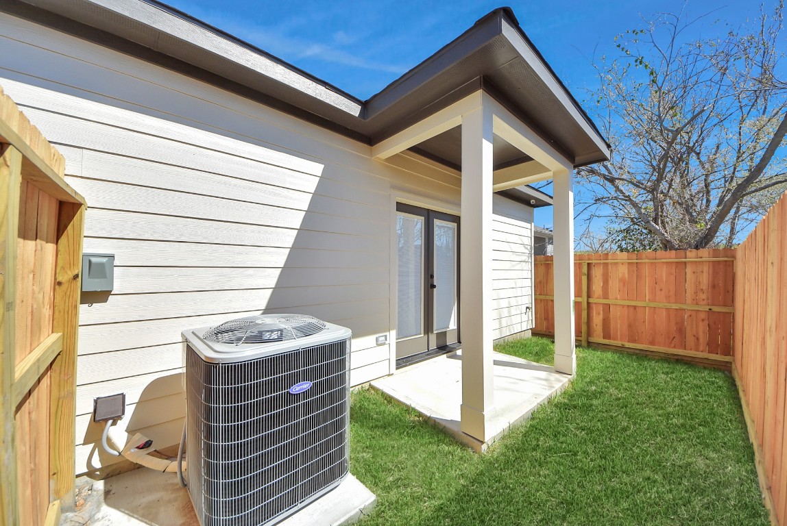 9826 Nedwald Street Houston, TX 77029 - Photo 48 of 50 a view of outdoor space and yard
