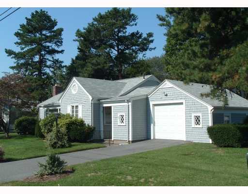 111 Pequot Road Pawtucket, RI 02861 - Photo 1 of 6 Exterior Front.