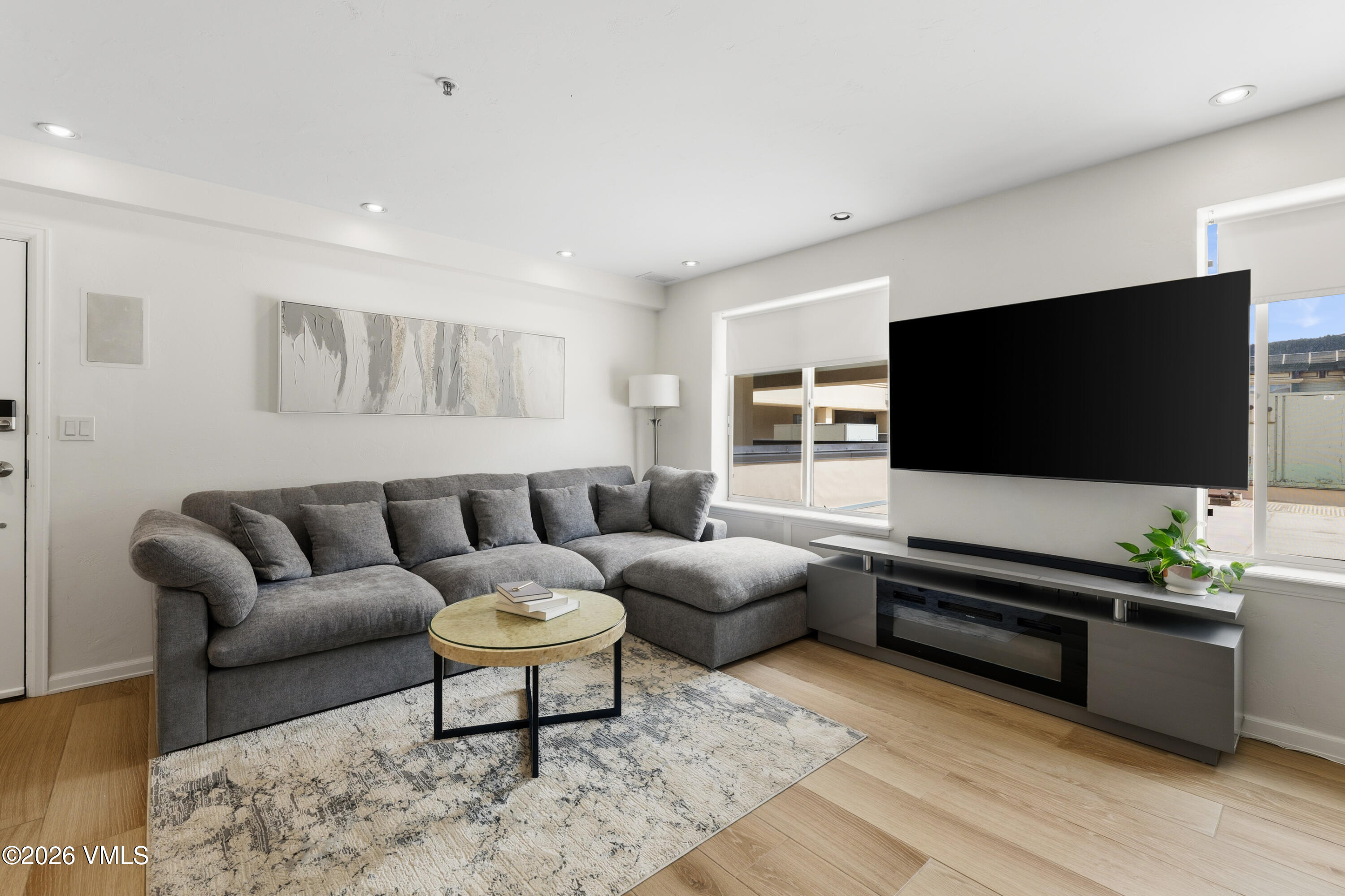 34295 Highway 6, Unit 213 Edwards, CO 81632 - Photo 4 of 47 Living room
