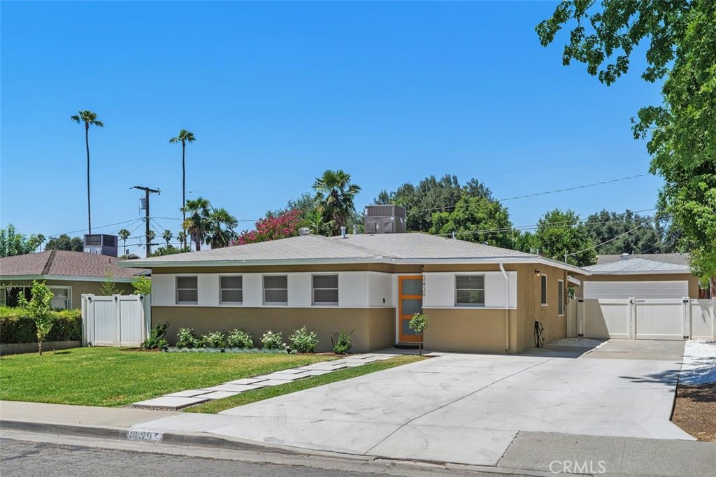 3439 Mono Drive Riverside, CA 92506 - Photo 2 of 45
