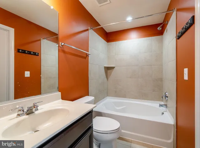 $710,000 | 923 Whitstable Boulevard, Arnold, MD 21012