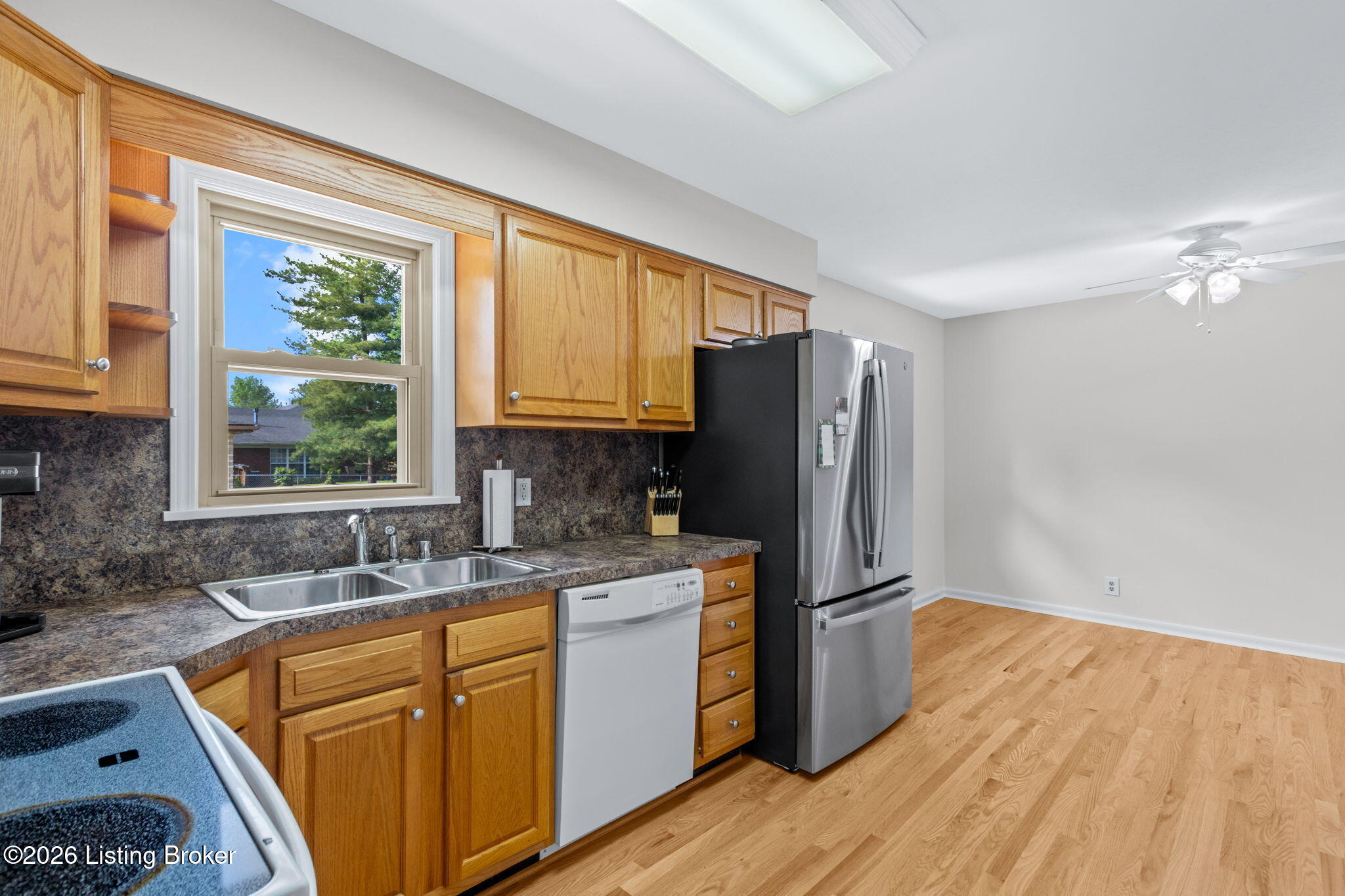 8110 Florist Road Louisville, KY 40228 - Photo 14 of 35 16-web-or-mls-4F0A3911
