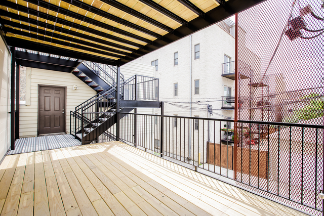 1809 West Division Street, Unit 2 Chicago, IL 60622 - Photo 12 of 12