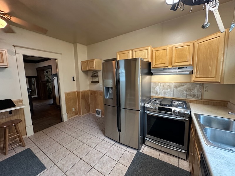 606 West Springfield Avenue Champaign, IL 61820 - Photo 9 of 15