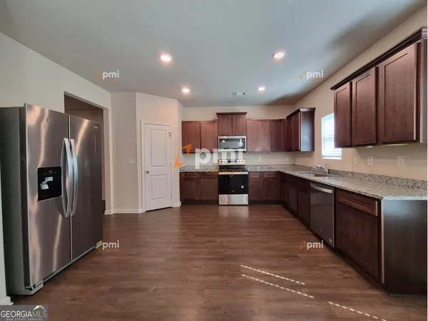 $1,945 | 533 Moline Way, Locust Grove, GA 30248